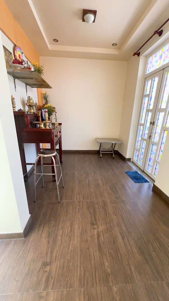 NHÀ PHÙ HỢP VỚI KHÁCH THÍCH RỘNG RÃI YÊN TĨNH - HƠN 100M2 - 14 TỶ